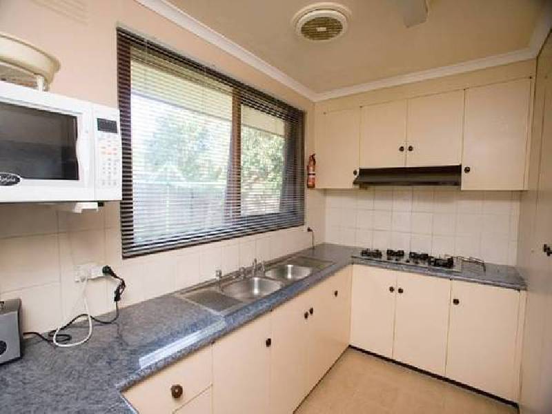 1 Ester Close, Endeavour Hills VIC 3802