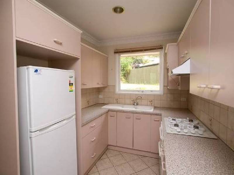 8 Bedford Court, Endeavour Hills VIC 3802