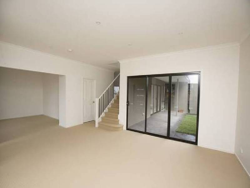 Ronald Street, Dandenong VIC 3175