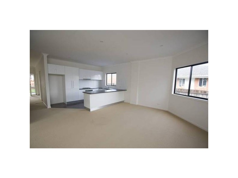 2/36 Ronald Street, Dandenong VIC 3175