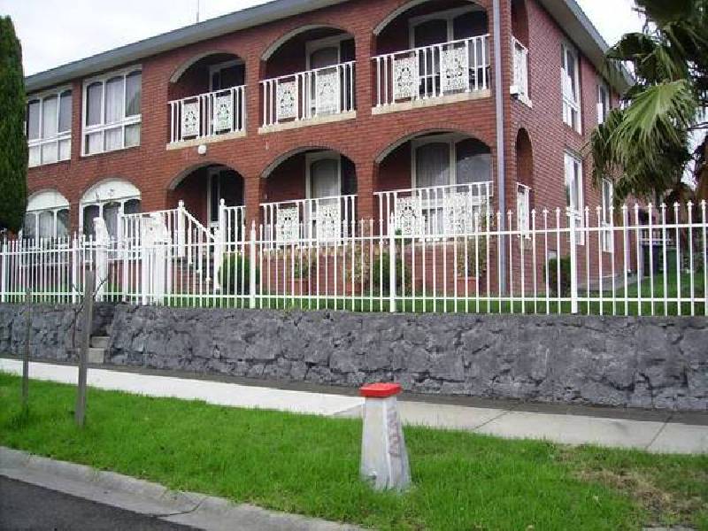 Charles Green Avenue, Endeavour Hills VIC 3802