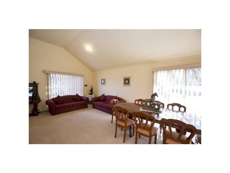 Gymkhana Court, Endeavour Hills VIC 3802