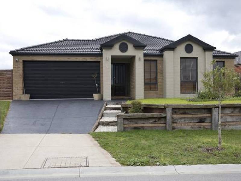 Pevensey Drive, Narre Warren South VIC 3805