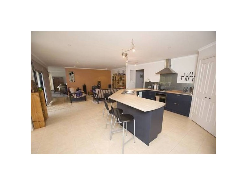 Pevensey Drive, Narre Warren South VIC 3805