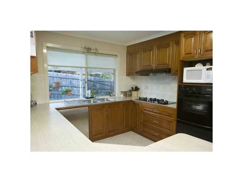 Erica Close, Endeavour Hills VIC 3802