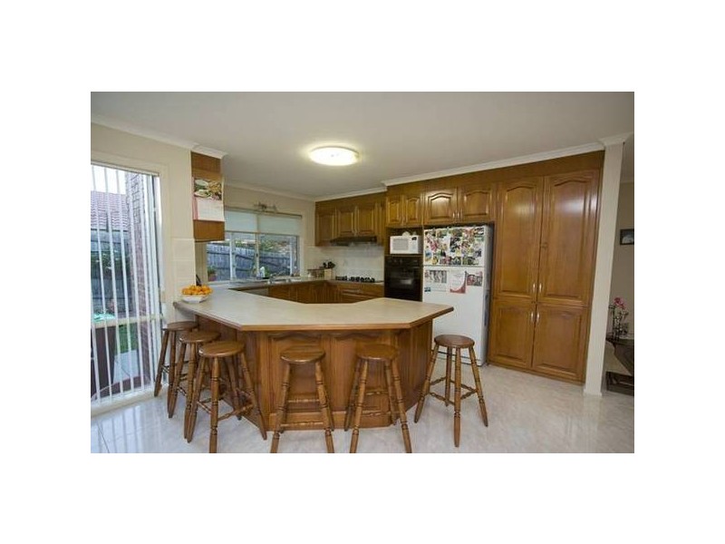 Erica Close, Endeavour Hills VIC 3802