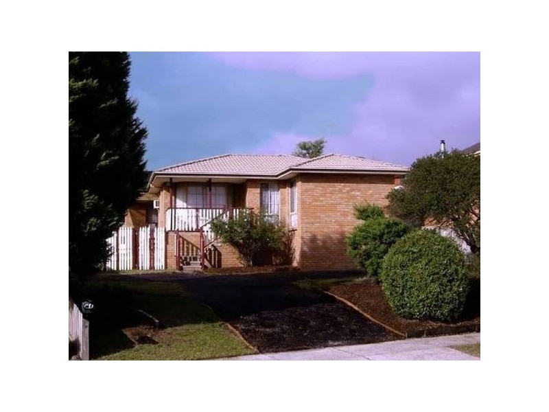 16 Archibald Avenue, Narre Warren VIC 3805