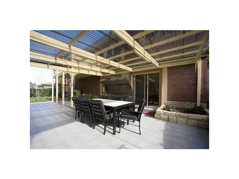 43 William Hovell Drive, Endeavour Hills VIC 3802