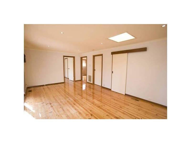 1/12 Clydebank Avenue, Endeavour Hills VIC 3802