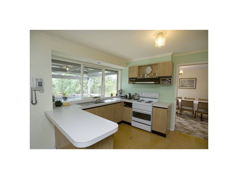 Montieth Crescent, Endeavour Hills VIC 3802