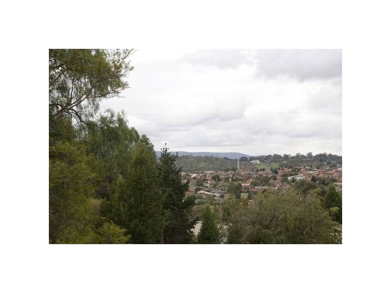 Montieth Crescent, Endeavour Hills VIC 3802