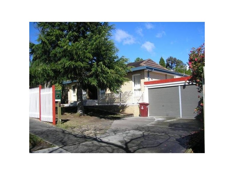 1 Hampton Court, Dandenong North VIC 3175