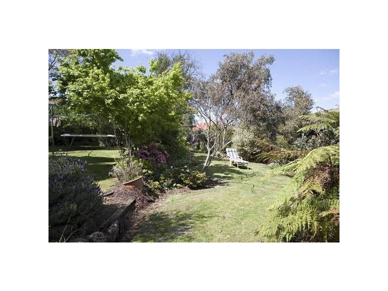 1 Mckillop Place, Endeavour Hills VIC 3802