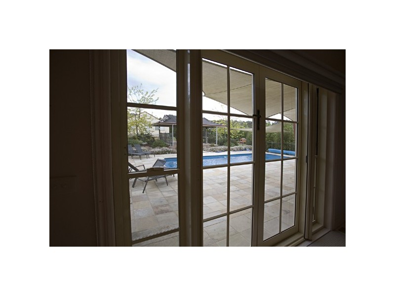 6 Gladesville Close, Lysterfield South VIC 3156