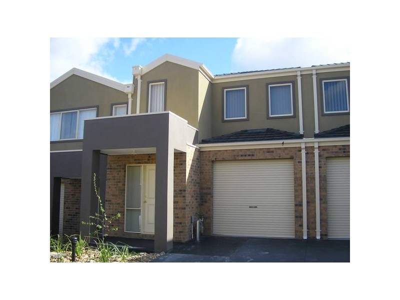 8/82 Heatherton Road, Endeavour Hills VIC 3802