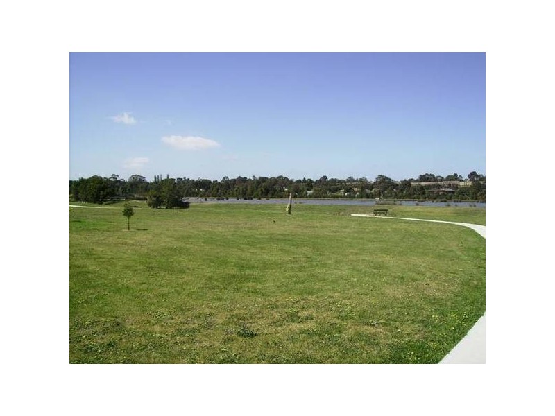 1/2 Bramwell Close, Endeavour Hills VIC 3802