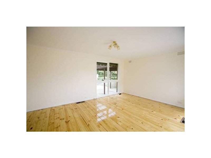 180 James Cook Drive, Endeavour Hills VIC 3802