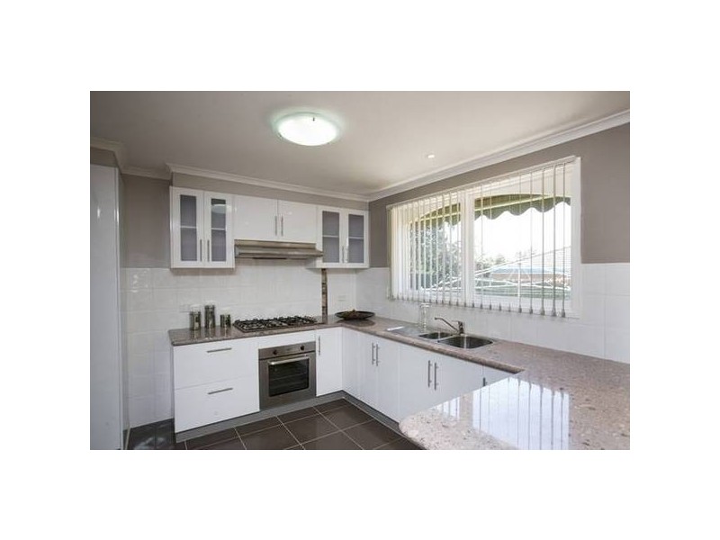 8 Matthew Flinders Avenue, Endeavour Hills VIC 3802