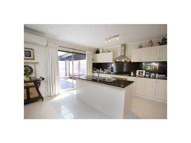 9 Parramatta Place, Berwick VIC 3806