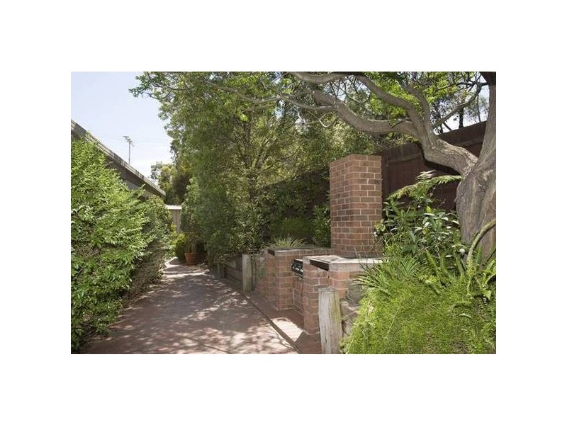 4 Mccardle Court, Endeavour Hills VIC 3802