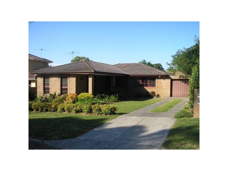 5 WINTERS LANE, Narre Warren VIC 3805