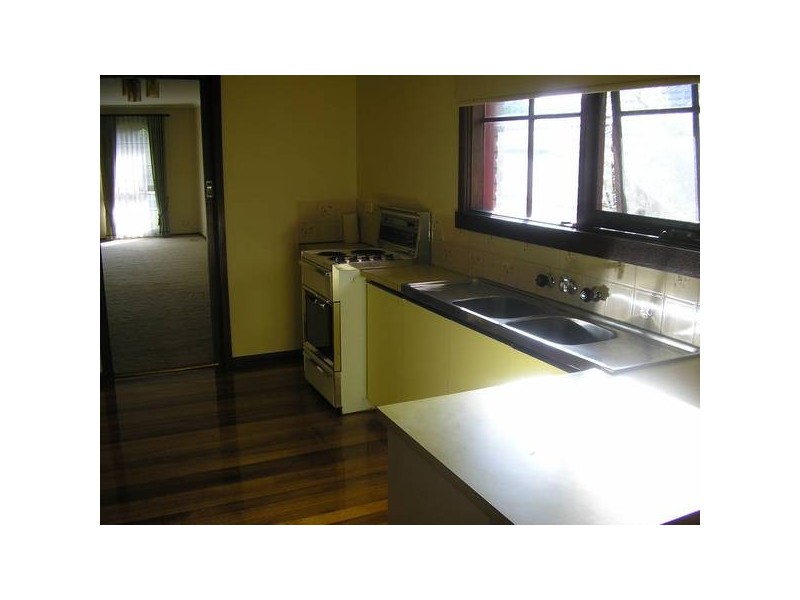 5 WINTERS LANE, Narre Warren VIC 3805