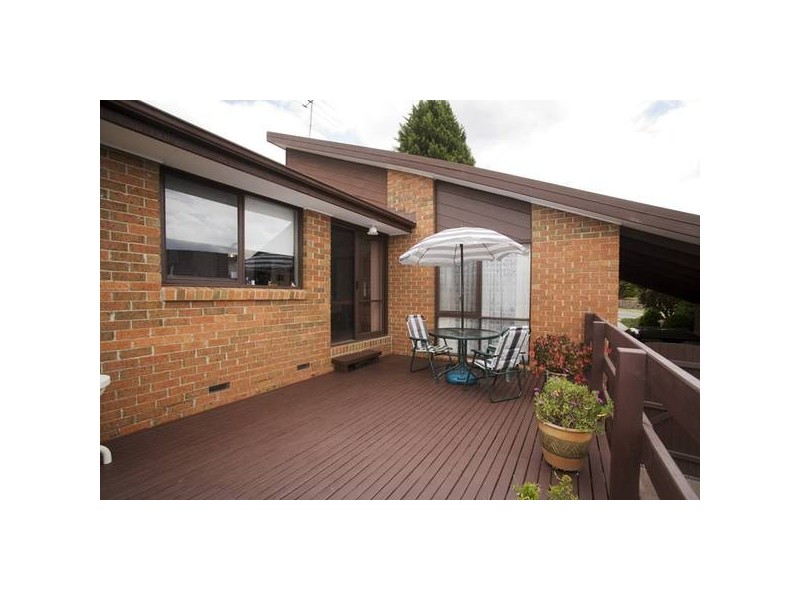 20 Denton Drive, Endeavour Hills VIC 3802