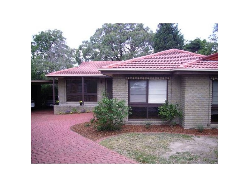 6 Portland Place, Endeavour Hills VIC 3802