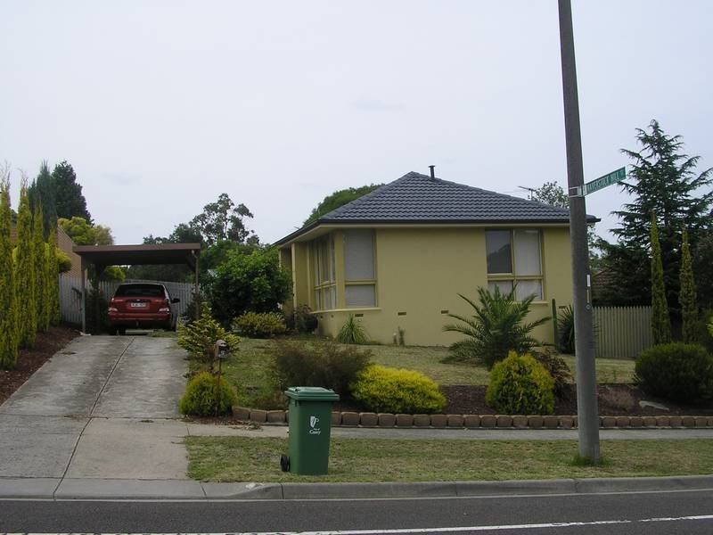 1/21 Chalcot Drive, Endeavour Hills VIC 3802