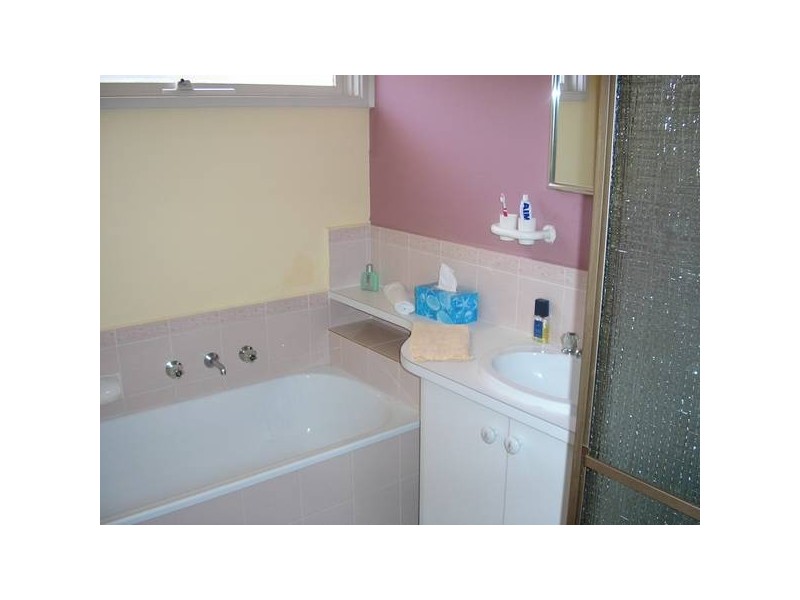 12 NEVIS COURT, Endeavour Hills VIC 3802