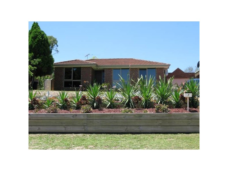 7 Durness Court, Endeavour Hills VIC 3802