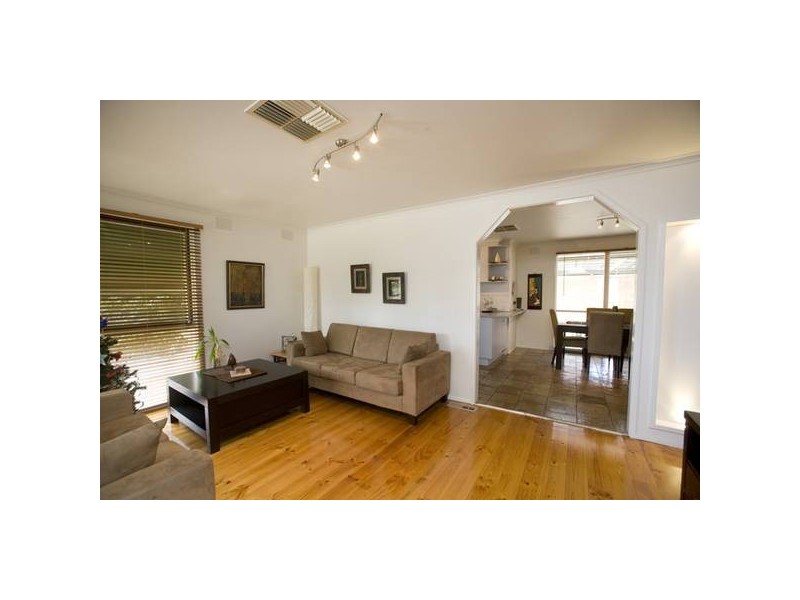 58 Crossdale Rise, Endeavour Hills VIC 3802