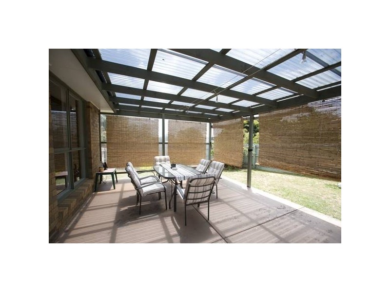 58 Crossdale Rise, Endeavour Hills VIC 3802