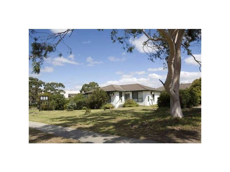 48-50 Monkhouse Drive, Endeavour Hills VIC 3802