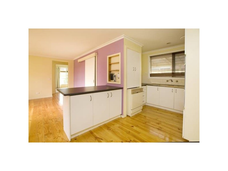 4 Grove End Road, Endeavour Hills VIC 3802