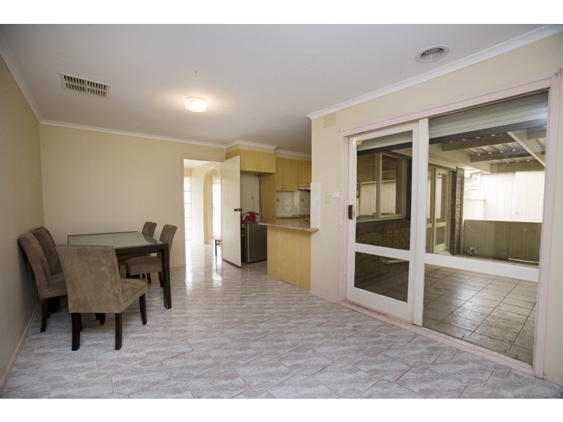 13 Dampier Court, Endeavour Hills VIC 3802