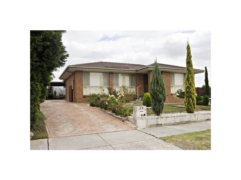 29 Verona Drive, Hampton Park VIC 3976