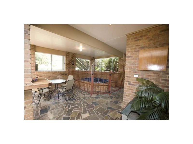 85 Kennington Park Drive, Endeavour Hills VIC 3802