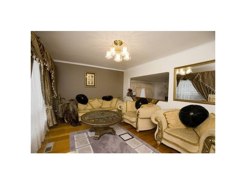 17 Georgette Crescent, Endeavour Hills VIC 3802