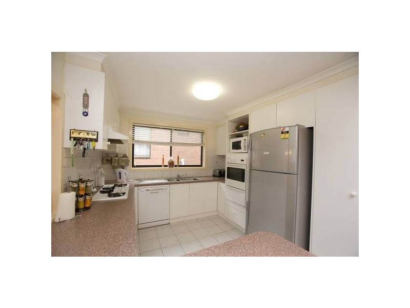 17 Georgette Crescent, Endeavour Hills VIC 3802