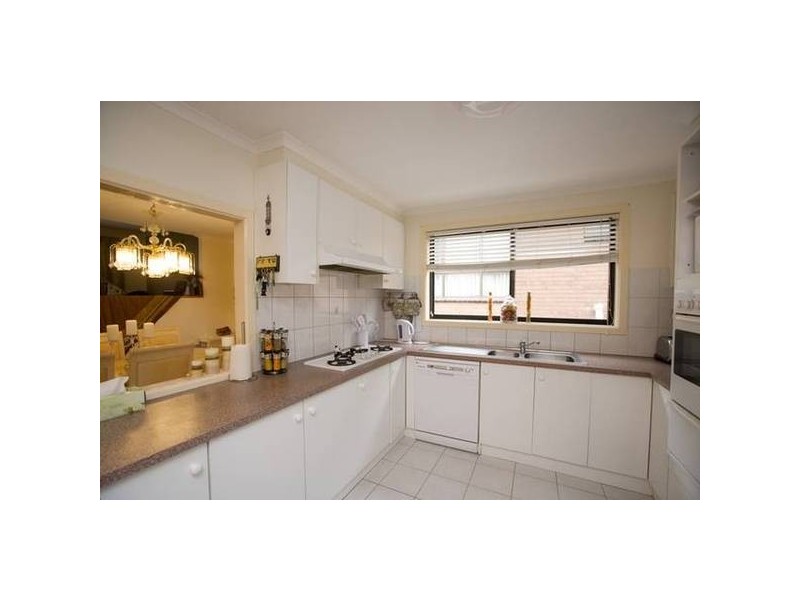 17 Georgette Crescent, Endeavour Hills VIC 3802