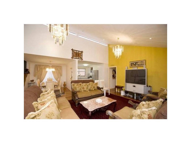 17 Georgette Crescent, Endeavour Hills VIC 3802