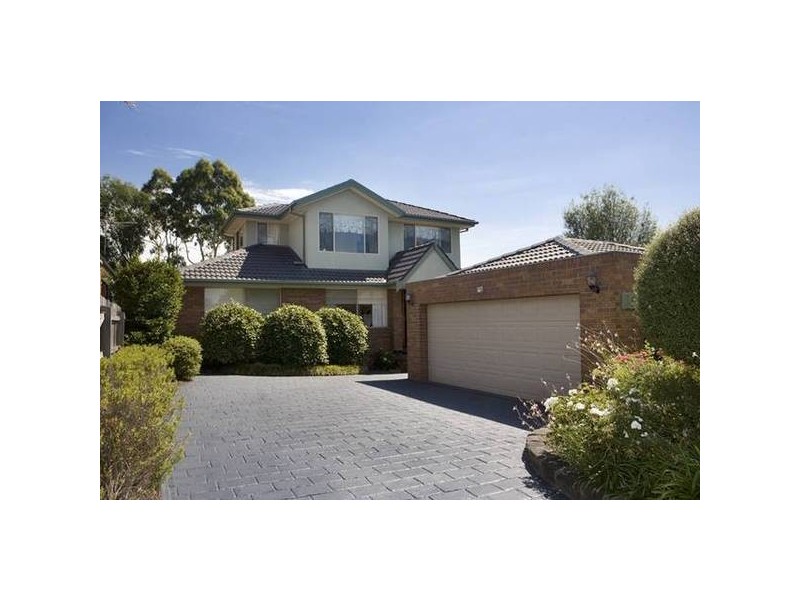 15 Buckland Court, Endeavour Hills VIC 3802