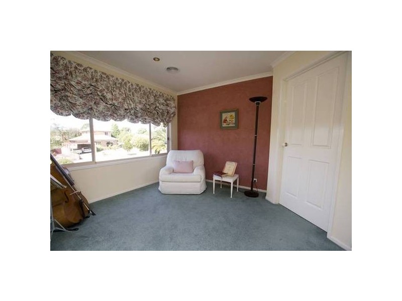 15 Buckland Court, Endeavour Hills VIC 3802