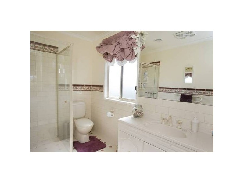 15 Buckland Court, Endeavour Hills VIC 3802