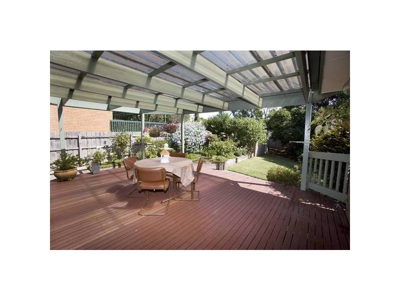 15 Buckland Court, Endeavour Hills VIC 3802