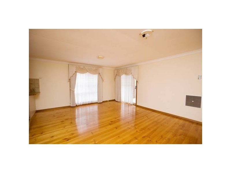 69 Georgette Crescent, Endeavour Hills VIC 3802