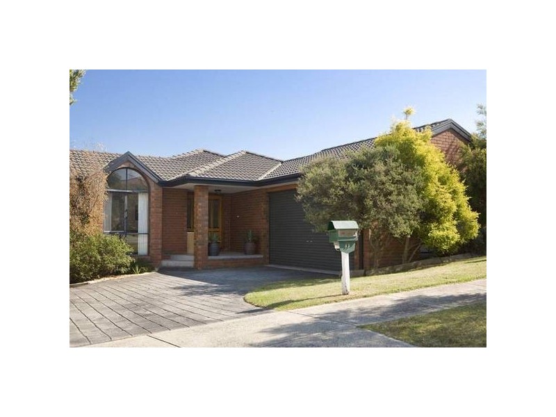 13 Pinto Court, Endeavour Hills VIC 3802