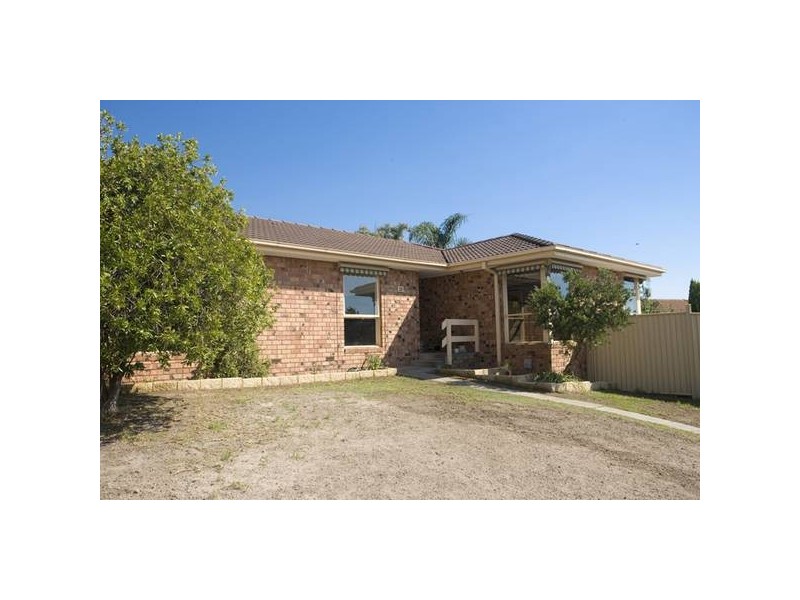 18 Nareen Avenue, Endeavour Hills VIC 3802