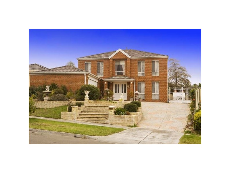 11 Janmara Court, Endeavour Hills VIC 3802